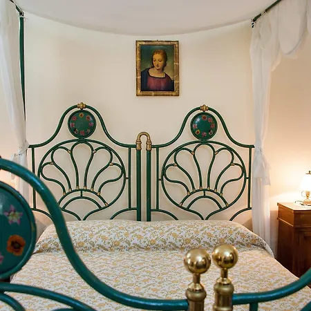 Bed & Breakfast La Meridiana - Caroli 4*